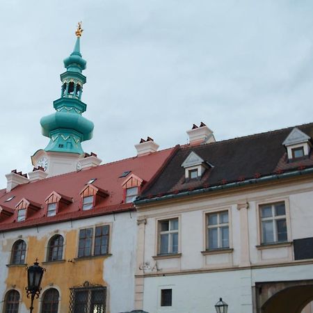 Old Town Studio Братислава Экстерьер фото